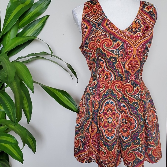 Multicolor pleated romper - Picture 2 of 9